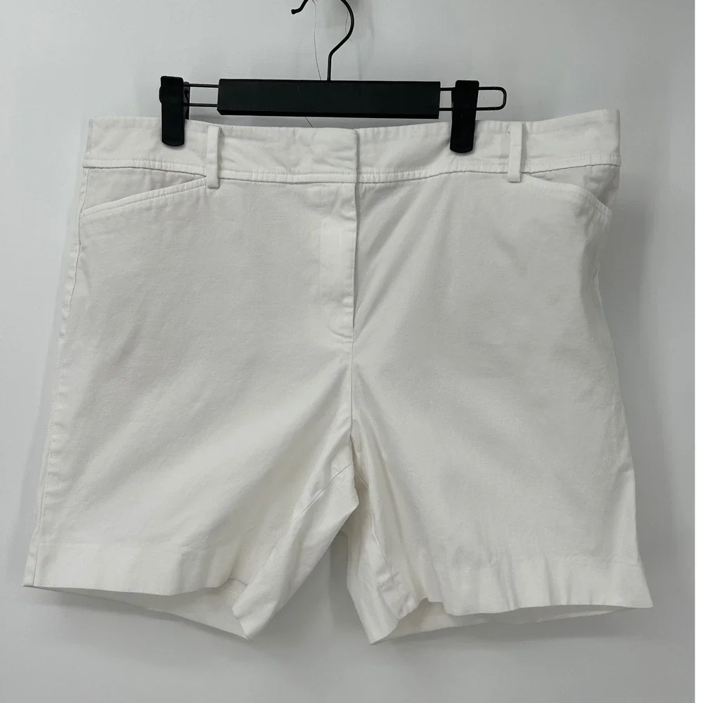 Talbots Perfect Short Womens 14 White Chino Bermuda Mid Rise Cotton Blend Shorts - Picture 2 of 8